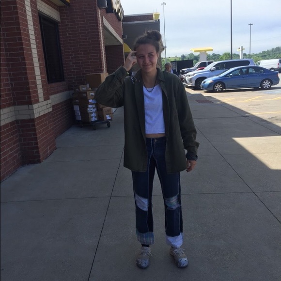 Meet your Posher, Gwyneth - Picture 2 of 6